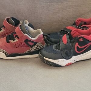 ToddleR nike LOT JORDANS